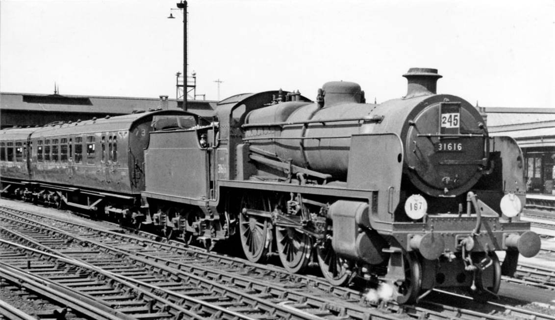 Empty stock for a Special leaving Clapham Carriage Yard
4th July 1959
View westward from main line platform 7. The locomotive is SR Maunsell U class no.31616 (built September 1928, withdrawn June 1964). Behind is Bulleid two-car ‘R’ set 73 which was new on 6th May 1948. BSK 4381 (nearest the camera) was replaced by ex.Loose SK 98 in February 1965, with the set out-of-use (oou) in July 1967.
© Ben Brooksbank (CC-by-SA/2.0)
