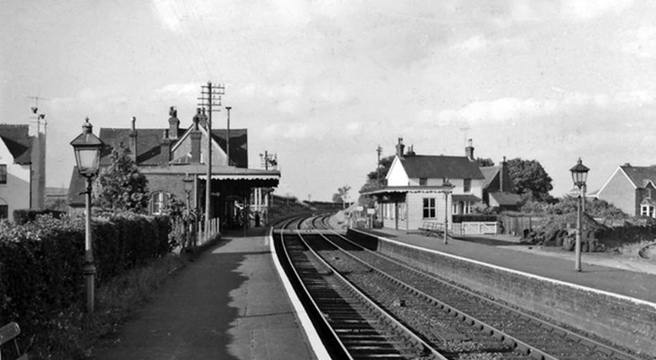 Barcombe Mills
View towards Uckfield on 18th June 1961. The line closure on 4th May 1969.
Ben Brooksbank (Geograph/CC-by-SA)