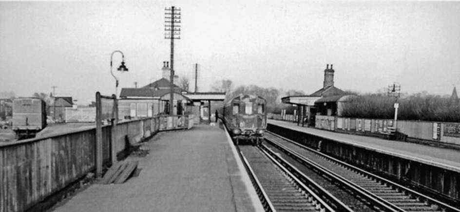Bexley
View towards Dartford on 2nd March 1961.
  Ben Brooksbank (Geograph/CC-by-SA)