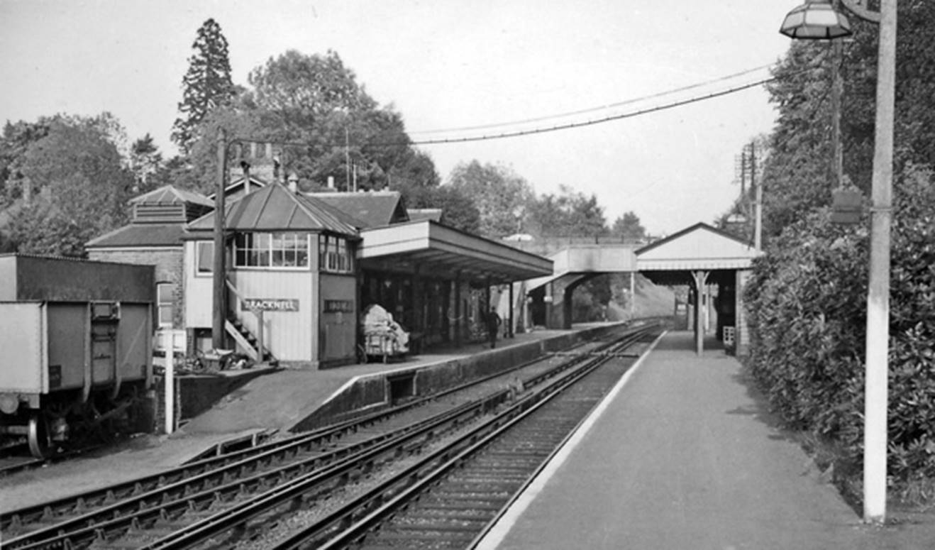 Bracknell
Looking towards Waterloo - 15th May 1961.
 Ben Brooksbank (Geograph/CC-by-SA)
