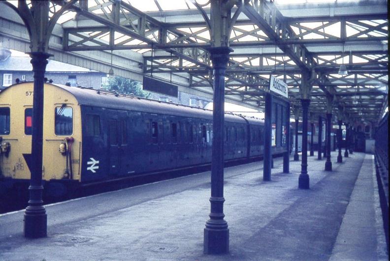 British Rail 2epb 5702 Cannon Street 1976 Rail Photo  