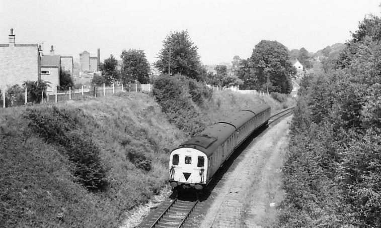 3H 1133 Alton on 15.02 to Southampton 22 July 1972 Copyright BloodandCustard web.jpg