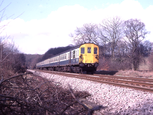 https://www.bloodandcustard.com/BR-6S-6L-6B-Hastings.html

6L unit 1016 at Bletchingley (CHX div.) 17-Mar-79
© Tony Watson
