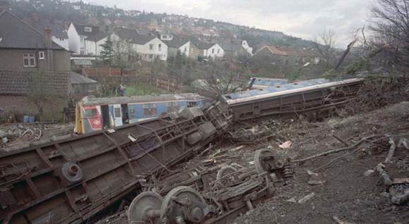 Purley train crash , derailed trains