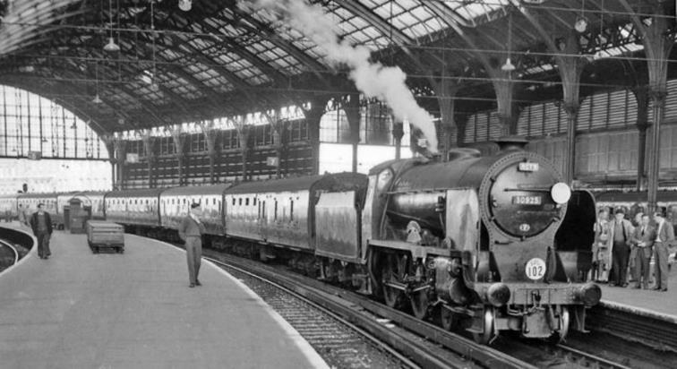 Brighton 
RCTS 'Sussex Rail Tour'
From platform 5/6, just arrived at platform 7 is the Railway Correspondence & Travel Society 'Sussex Rail Tour', headed by SR Maunsell class V 'Schools' no.30925 'Cheltenham' on Sunday, 7th October 1962 with Green-liveried Mk1 set 279.
 Ben Brooksbank (CC-by-SA/2.0)
