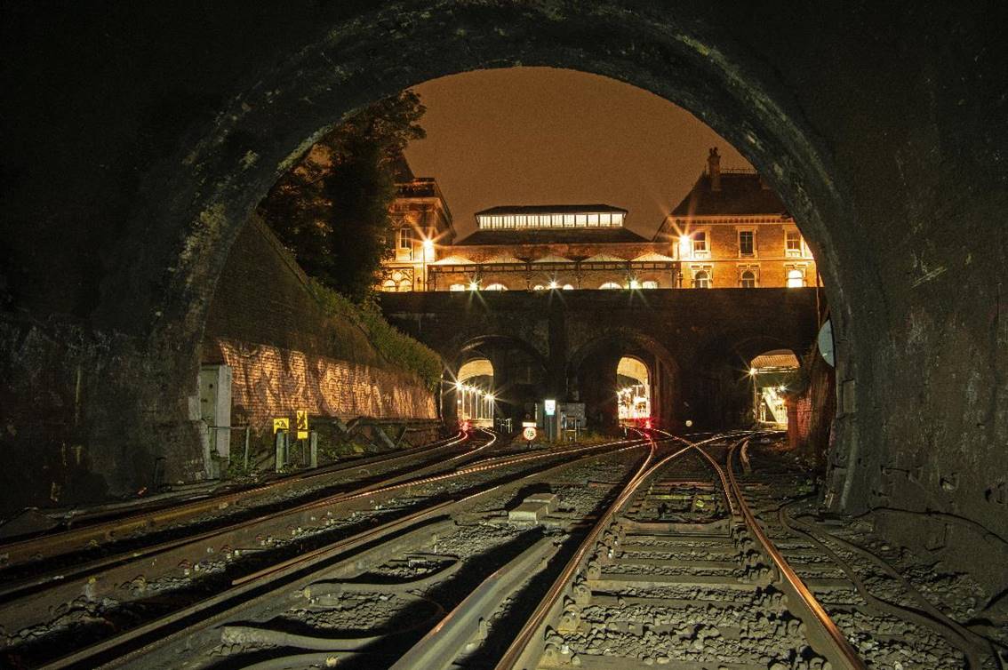 www.BloodandCustard.com

Crystal Palace junction and station from the south-end portal.
On the left is the Down Sydenham Spur (plat.4) thence Up Sydenham Spur (plat.3) and Up and Down Crystal Palace lines to Bromley Junction (plats 2 & 1).
 Adrian Backshall
