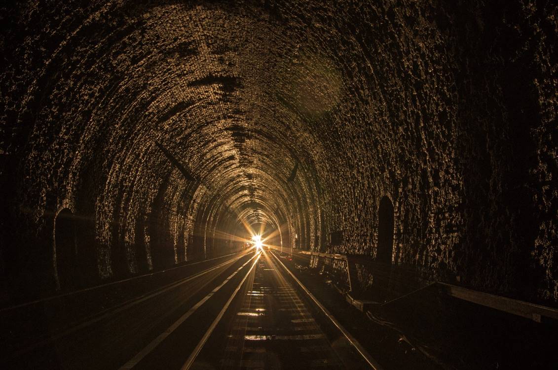 www.BloodandCustard.com

Most of the tunnel is on a long straight.
 Adrian Backshall
