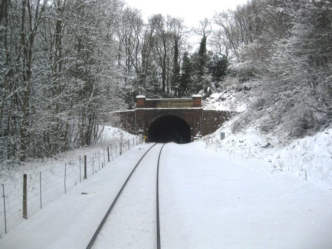 https://www.bloodandcustard.com/BR-Tunnels-MarkBeech.html

South-end portal from a London-bound class 171 on 9th January 2010.
 Colin Watts
