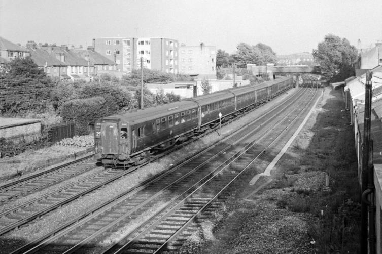 3149 3107 coming of the Cliftonville Spur Aug Sep 1963 copyright Ian Nolan.jpg