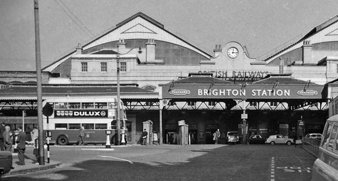 Brighton
Station entrance on 7th October 1962.
© Ben Brooksbank (CC-by-SA/2.0)
