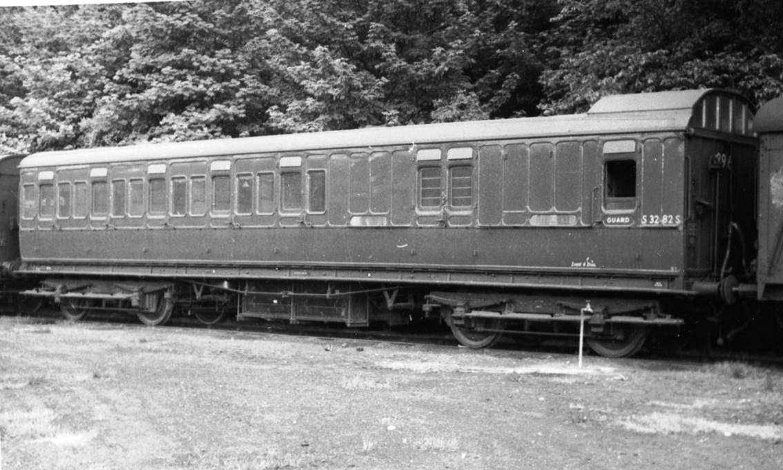 BTL 3284 from Set 525 
BTL 3284 became ‘Loose’ at London Bridge on 21st April 1951. 
In the company of LSWR 31/5 at Rolvenden 30th June 1951.
BTL 3284 was withdrawn 20th August 1952
© John J. Smith /Bluebell Railway Museum

