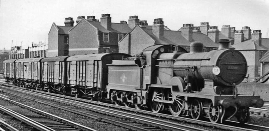 Down parcels train on Eastern No. 3 Down line, part of the unique 11-track stretch from London Bridge to Spa Road (31st May 1958). The locomotive is Wainwright /Maunsell D1-class 4-4-0 no. 31741 (built as a D in March 1902, rebuilt to D1 in February 1927, withdrawn September 1959).
 Ben Brooksbank (Geograph/CC-by-SA)
