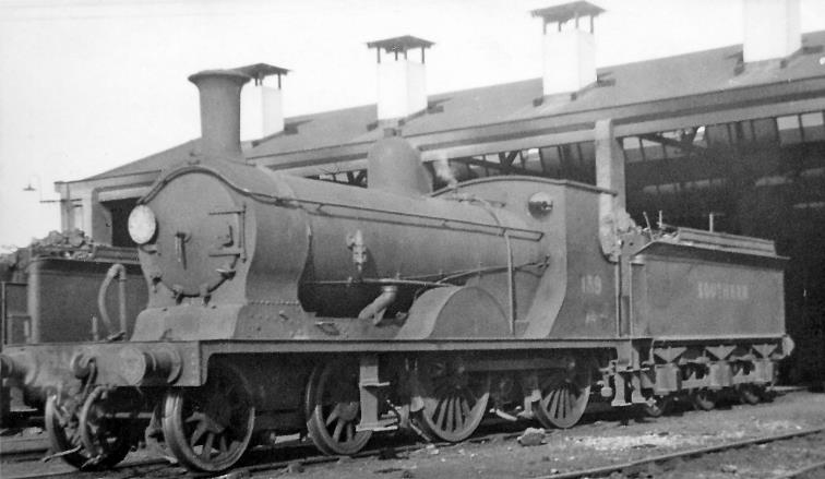 www.BloodandCustard.com
Drummond class K10 no.139 was designated 'mixed-traffic' but more often used for local goods (built Nine Elms October 1902, photographed 27th September 1947 and withdrawn September 1948). Nick-named Small Hoppers, the K10 boiler was interchangeable with the M7, 700 & C8 classes.
 Ben Brooksbank (CC-by-SA/2.0)
