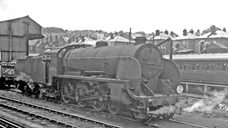 www.BloodandCustard.com
Seen from the south end of Guildford station Maunsell S15 class no.30838 was built May 1936 and withdrawn September 1965.
© Ben Brooksbank (CC-by-SA/2.0)
