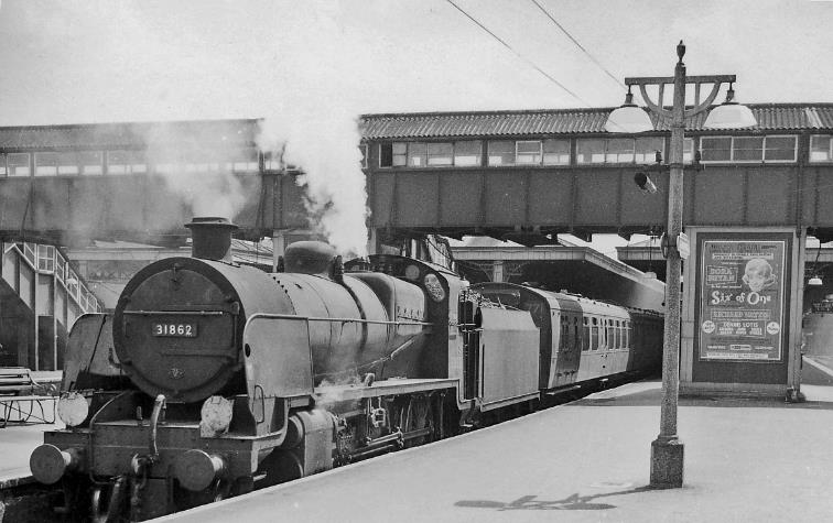 www.BloodandCustard.com
Against platforms 6 & 7 the 12.35pm Redhill - Reading South is headed by SR Maunsell N class no.31862 (built May 1925, withdrawn April 1965.
 Ben Brooksbank (CC-by-SA/2.0)
