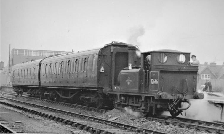 c.1959
Two coaches of set 978 at Havant with A1X  Terrier  no.32646
(CK being 5724 and the BSK probably 2872)
  Dr T. Gough (Mike King Collection)
